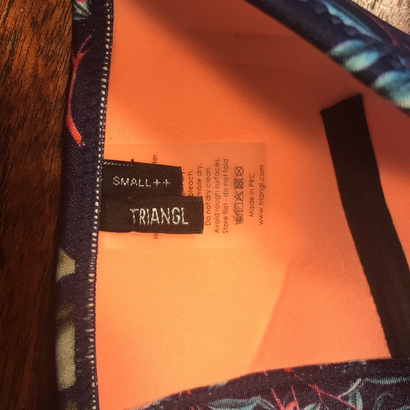 Triangl Bathing Suit Set - Picture 5 of 5